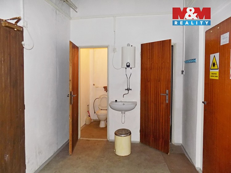 Prodej obchodního prostoru 202 m² - foto 6