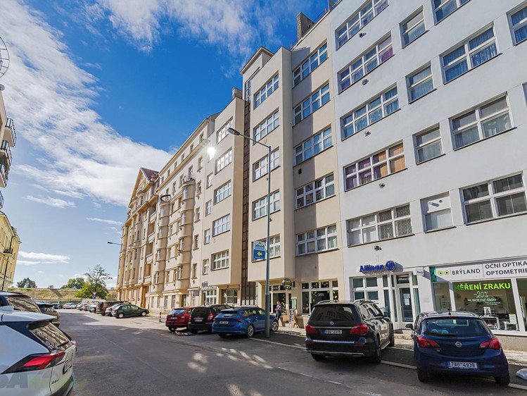 Prodej činžovního domu 1 999 m² - foto 3