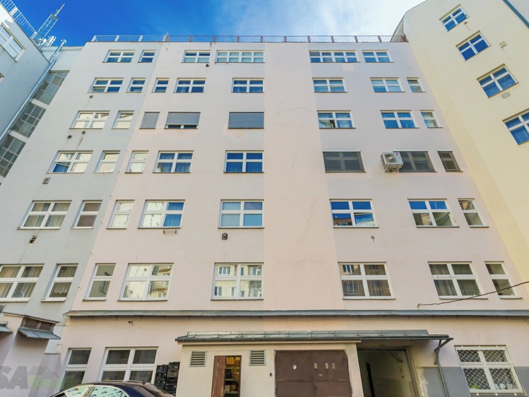 Prodej činžovního domu 1 999 m² - foto 6
