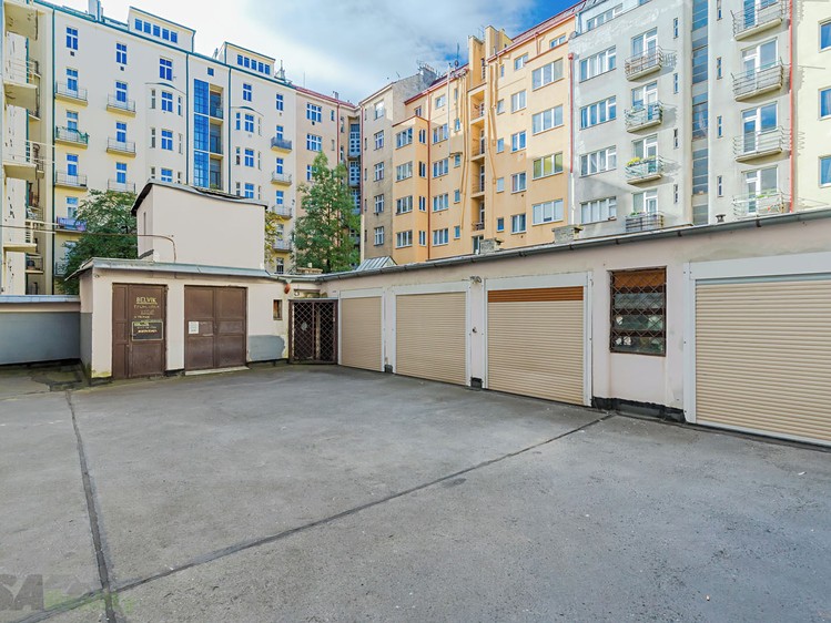 Prodej činžovního domu 1 999 m² - foto 7