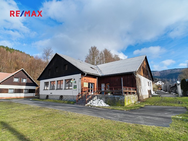 Prodej ubytovacího zařízení 1 000 m² - foto 1