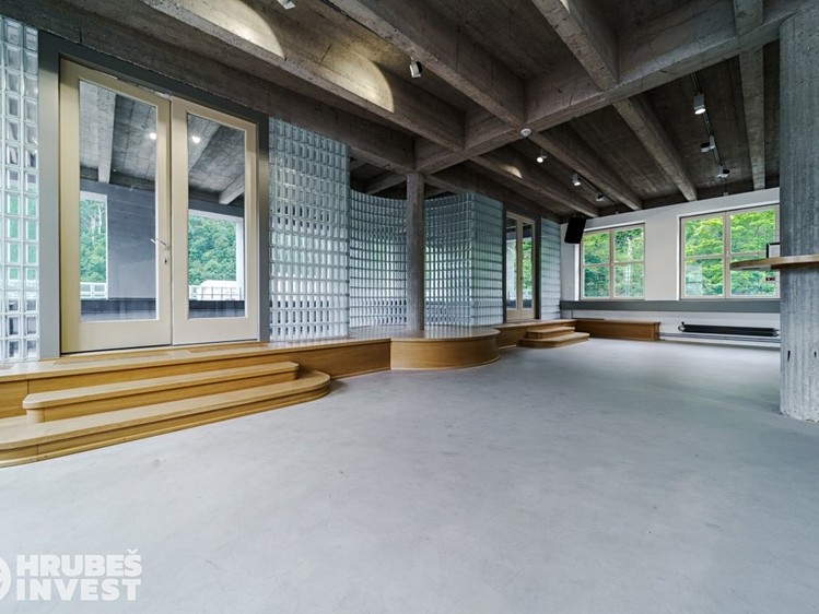 Prodej komerční nemovitosti 2 380 m² - foto 3