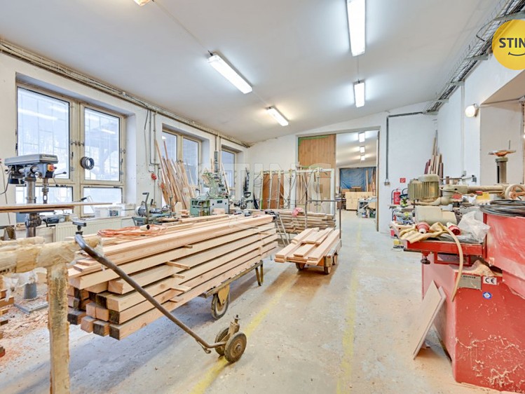 Prodej výrobní haly, prostoru 746 m² - foto 4