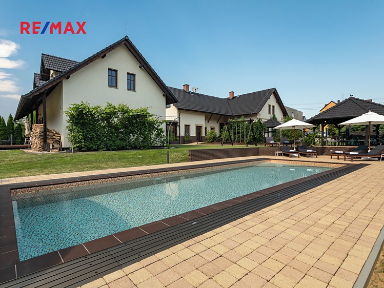 Prodej ubytovacího zařízení 470 m² - foto 1