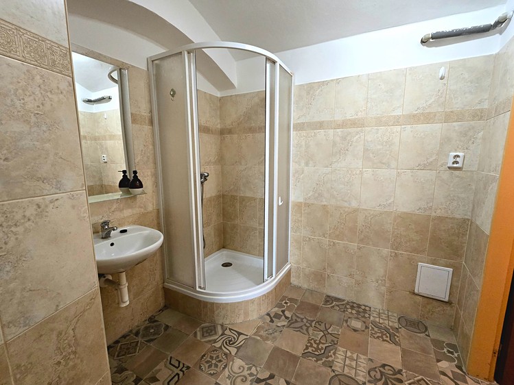 Prodej činžovního domu 362 m² - foto 8