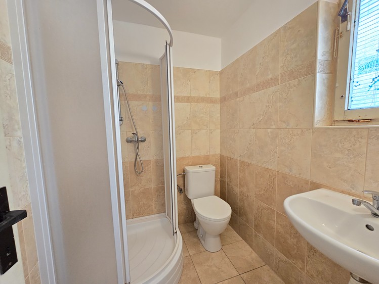 Prodej činžovního domu 362 m² - foto 6