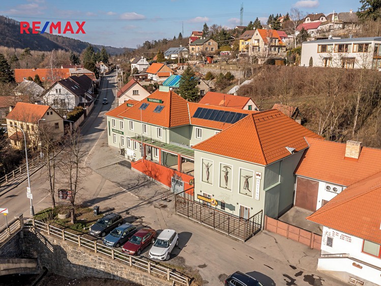 Prodej ubytovacího zařízení 1 200 m² - foto 1