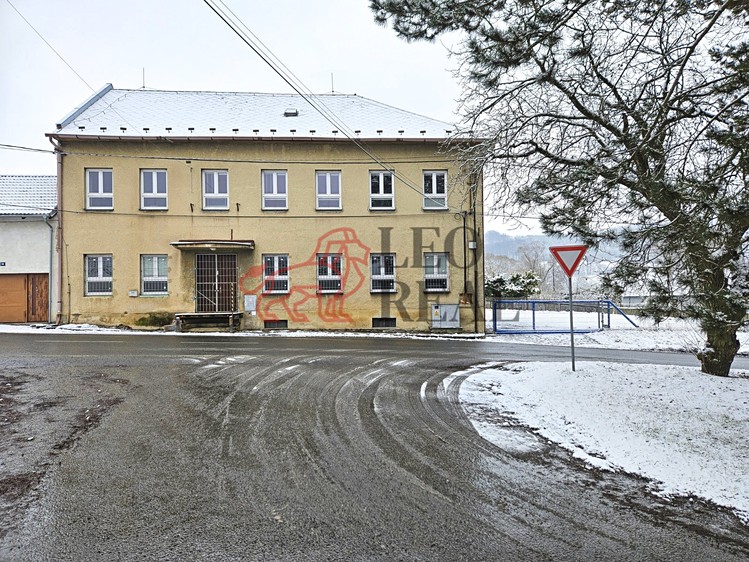 Prodej výrobní haly, prostoru 372 m² - foto 1