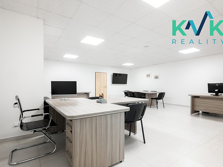 Prodej kanceláře 92 m² - foto 4