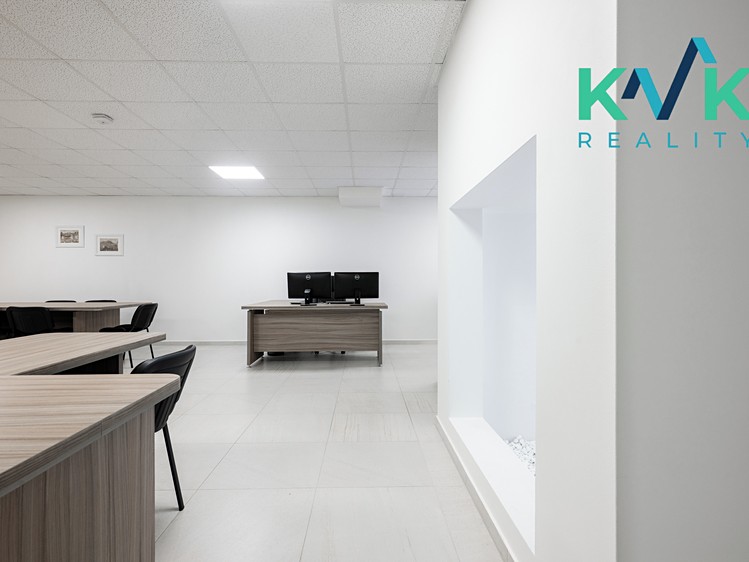Prodej kanceláře 92 m² - foto 6