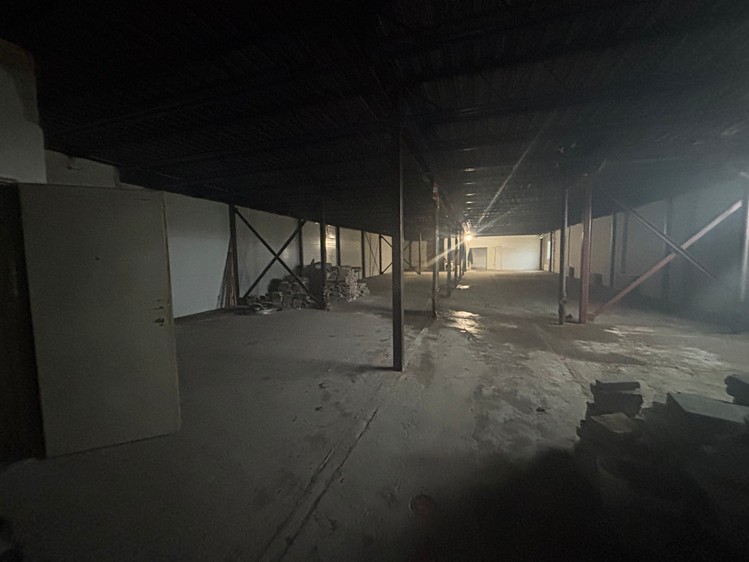 Prodej komerční nemovitosti 1 700 m² - foto 4