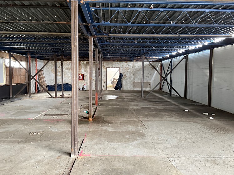 Prodej komerční nemovitosti 1 700 m² - foto 3