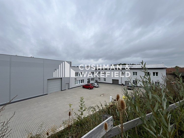 Prodej výrobní haly, prostoru 2 800 m² - foto 4