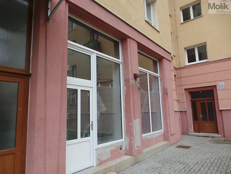 Prodej obchodního prostoru 55 m² - foto 2
