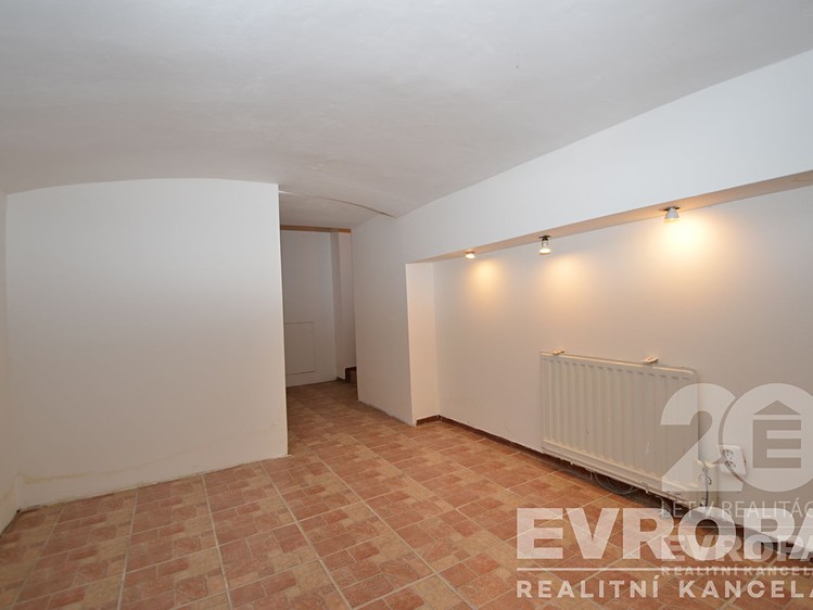 Prodej komerční nemovitosti 47 m² - foto 8