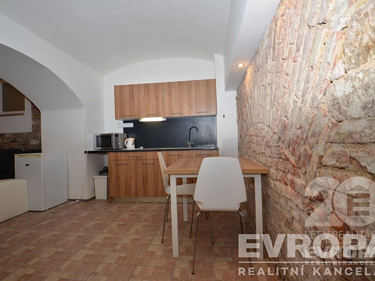 Prodej komerční nemovitosti 47 m² - foto 5