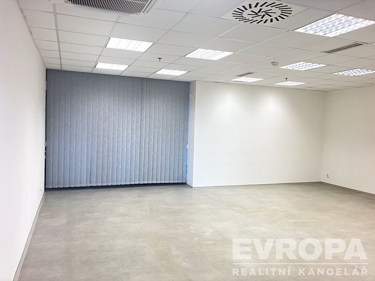 Prodej obchodního prostoru 73 m² - foto 6