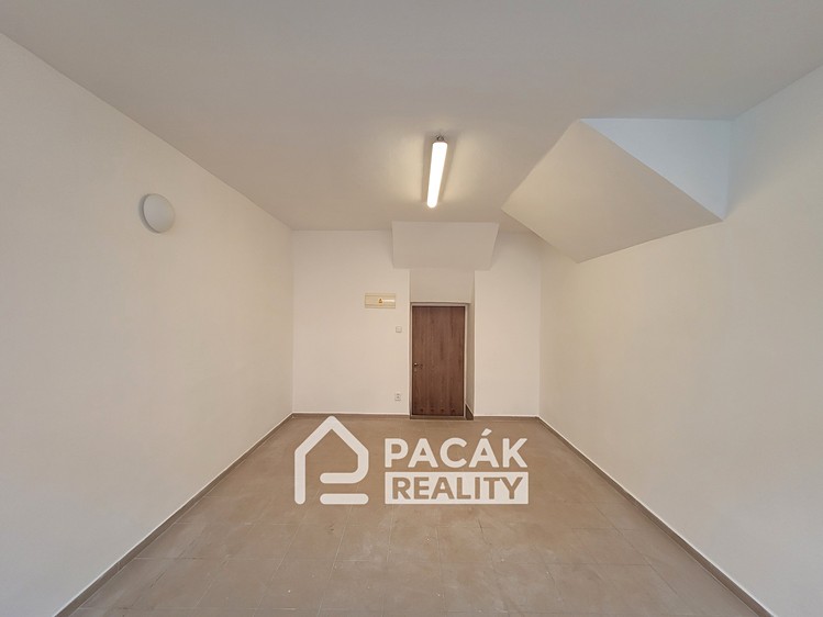 Prodej obchodního prostoru 28 m² - foto 3