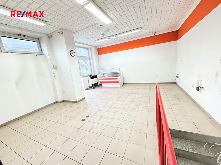 Prodej obchodního prostoru 65 m² - foto 6