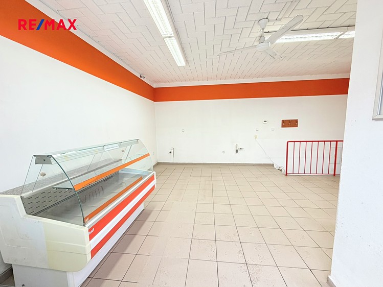 Prodej obchodního prostoru 65 m² - foto 8