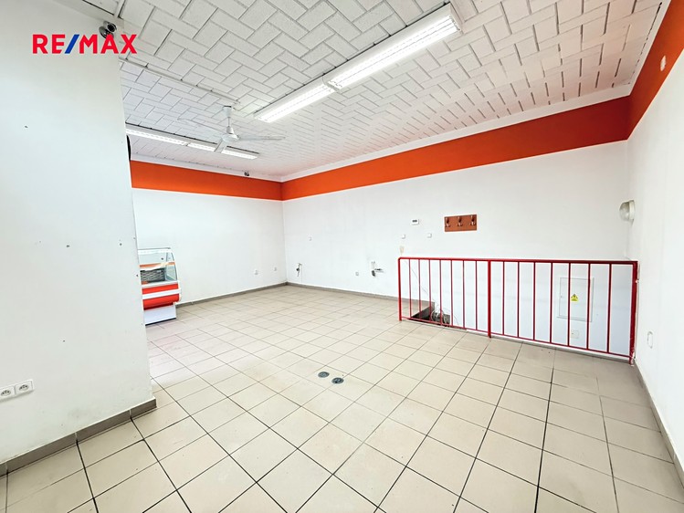 Prodej obchodního prostoru 65 m² - foto 7