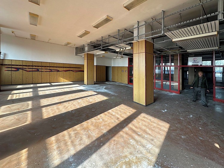 Prodej výrobní haly, prostoru 3 000 m² - foto 7