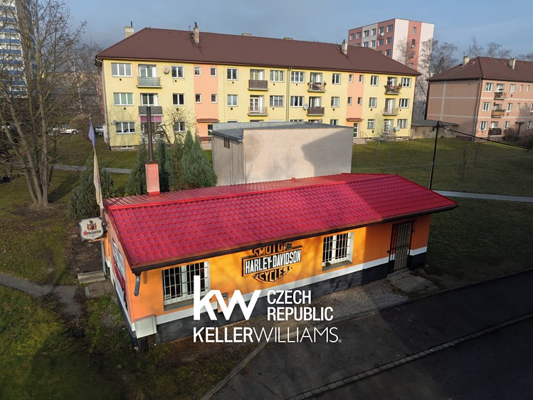 Prodej obchodního prostoru 62 m² - foto 1