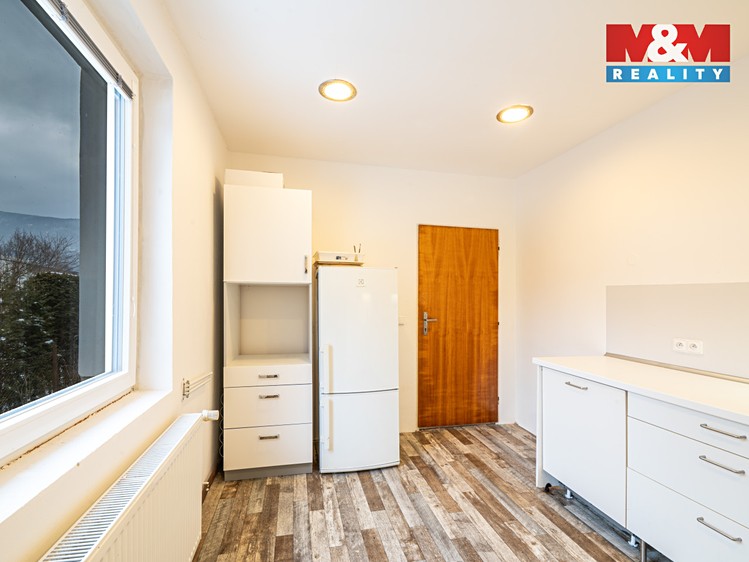 Prodej obchodního prostoru 220 m² - foto 8