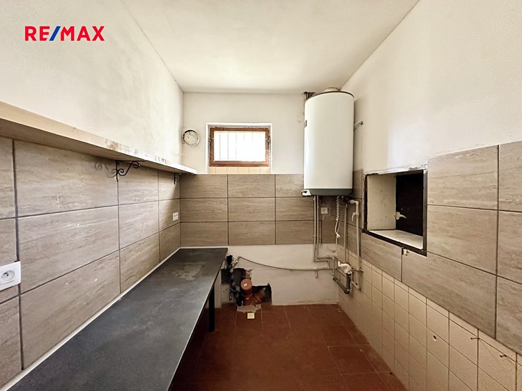 Prodej obchodního prostoru 150 m² - foto 4