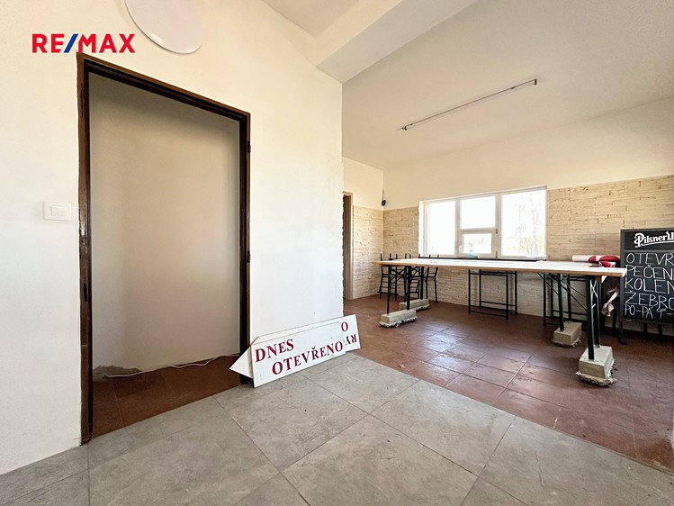 Prodej obchodního prostoru 150 m² - foto 5