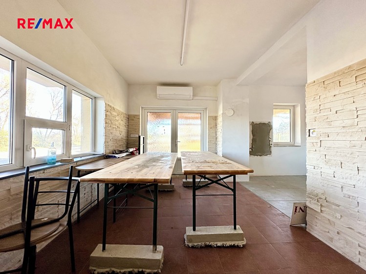 Prodej obchodního prostoru 150 m² - foto 6