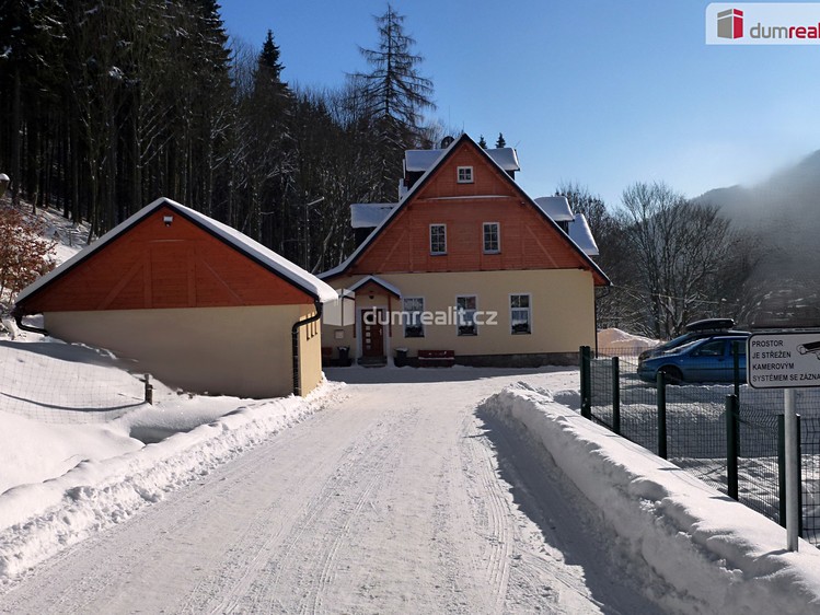 Prodej ubytovacího zařízení 324 m² - foto 3