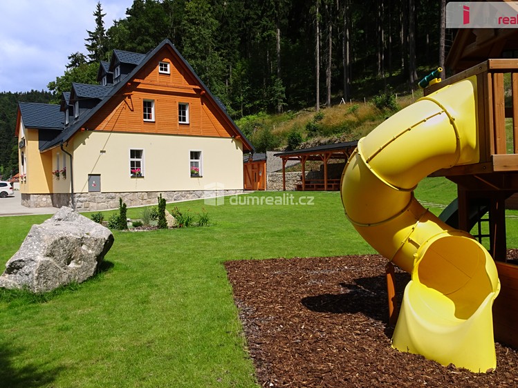 Prodej ubytovacího zařízení 324 m² - foto 8