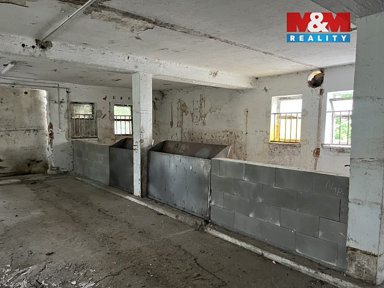 Prodej zemědělského objektu 1 320 m² - foto 8
