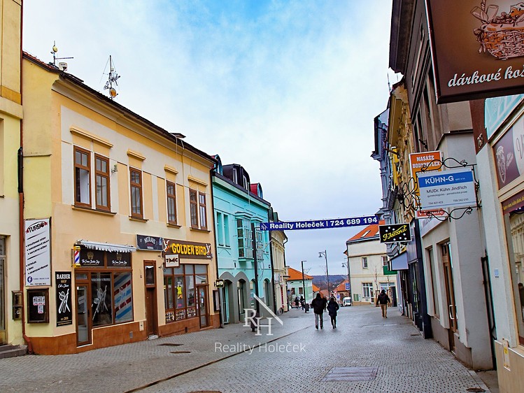 Prodej činžovního domu 935 m² - foto 2