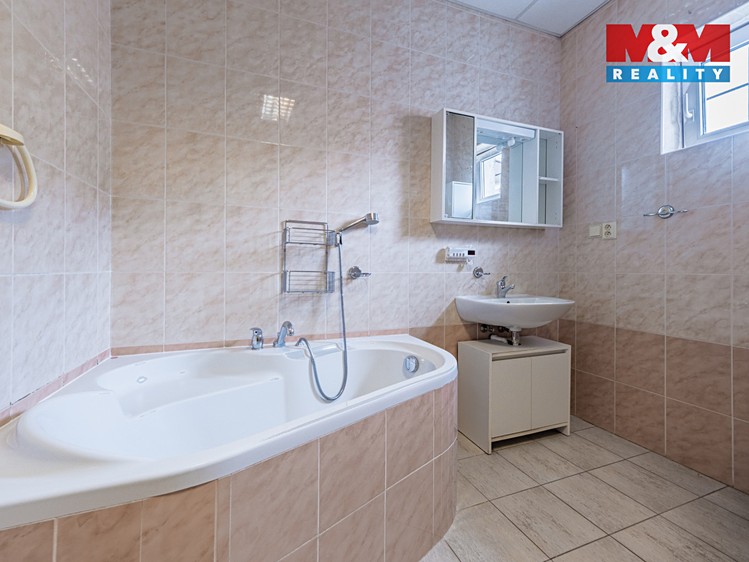 Prodej činžovního domu 58 m² - foto 2