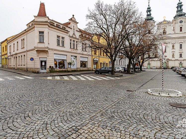 Prodej činžovního domu 450 m² - foto 1