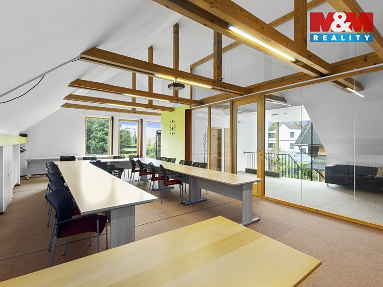 Prodej ubytovacího zařízení 1 100 m² - foto 3