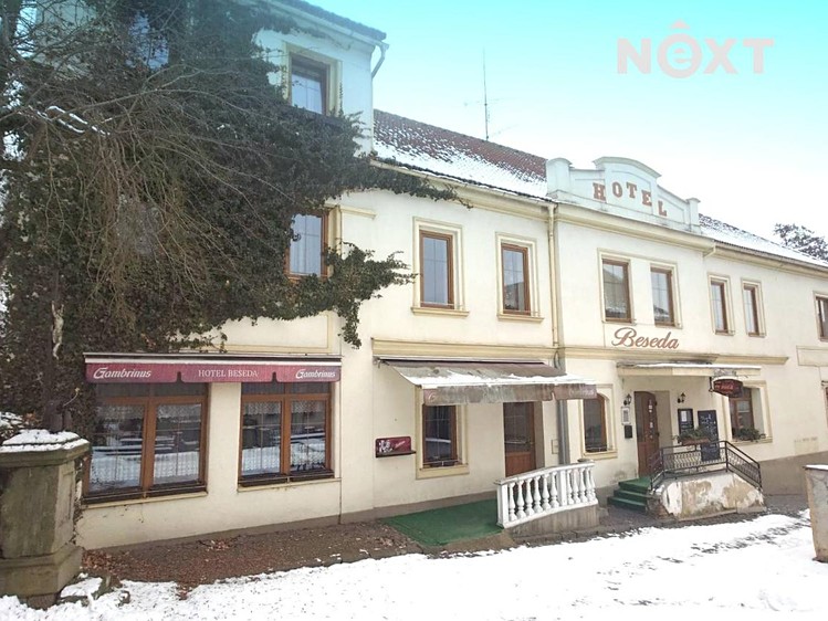 Prodej komerční nemovitosti 1 100 m² - foto 1