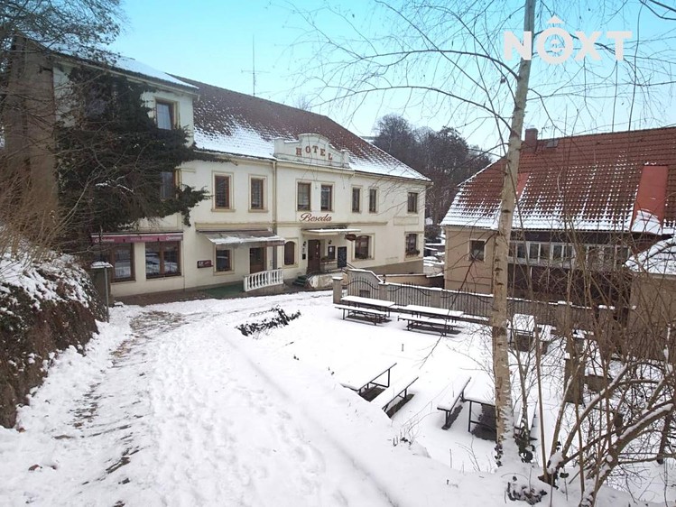 Prodej komerční nemovitosti 1 100 m² - foto 3