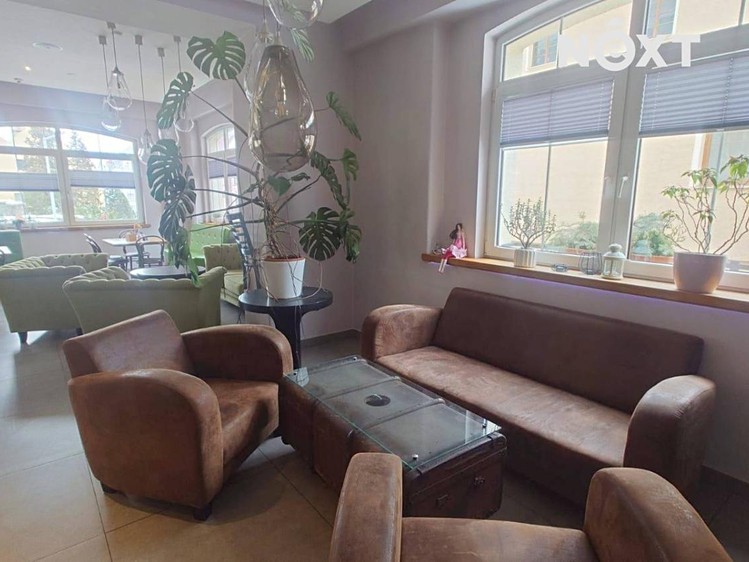 Prodej komerční nemovitosti 1 100 m² - foto 8