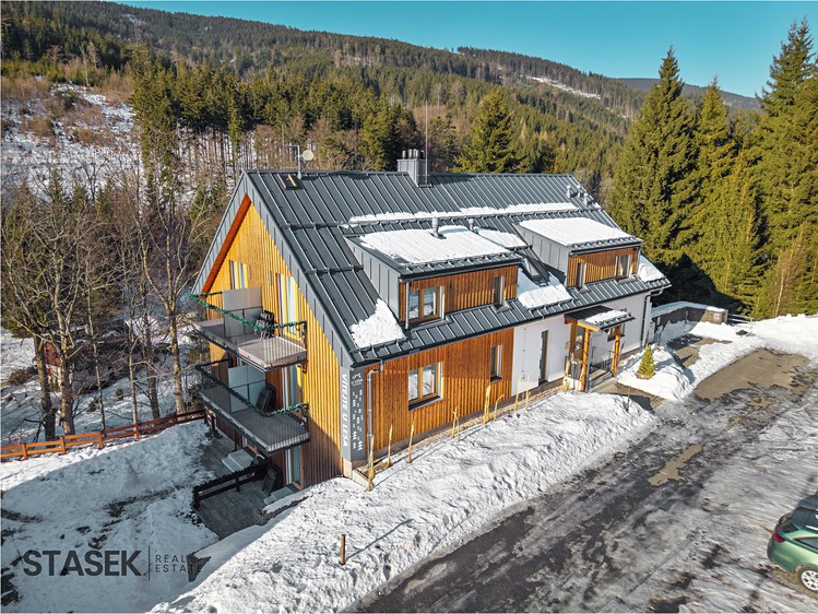 Prodej činžovního domu 419 m² - foto 1