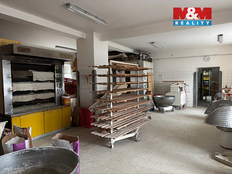 Prodej obchodního prostoru 1 055 m² - foto 7