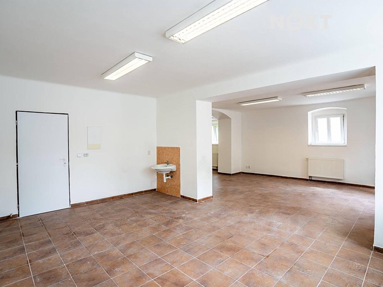 Prodej obchodního prostoru 98 m² - foto 3