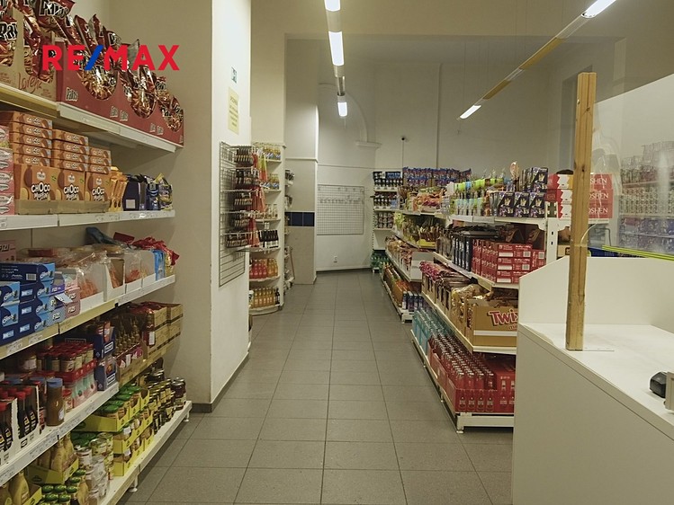 Prodej obchodního prostoru 138 m² - foto 2