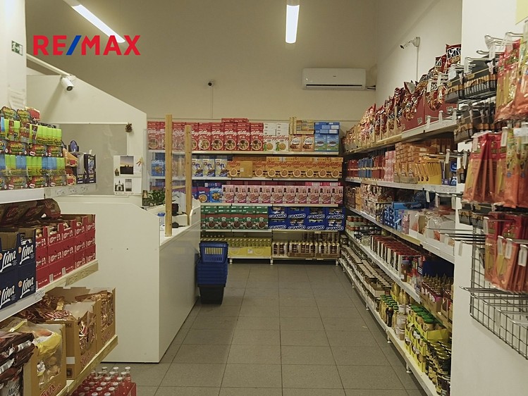 Prodej obchodního prostoru 138 m² - foto 5