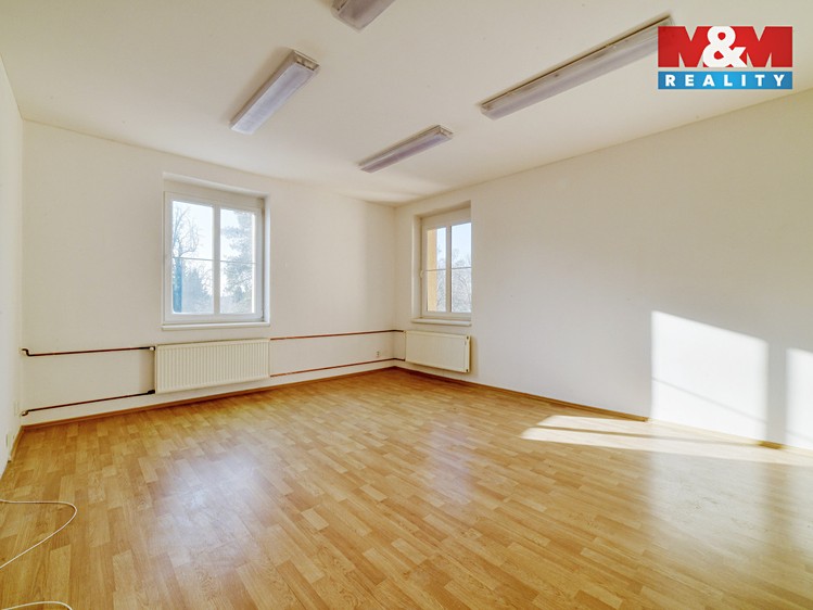 Prodej výrobní haly, prostoru 1 870 m² - foto 6