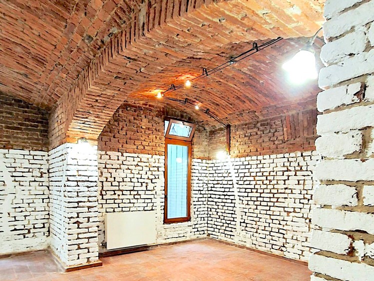 Prodej obchodního prostoru 86 m² - foto 3