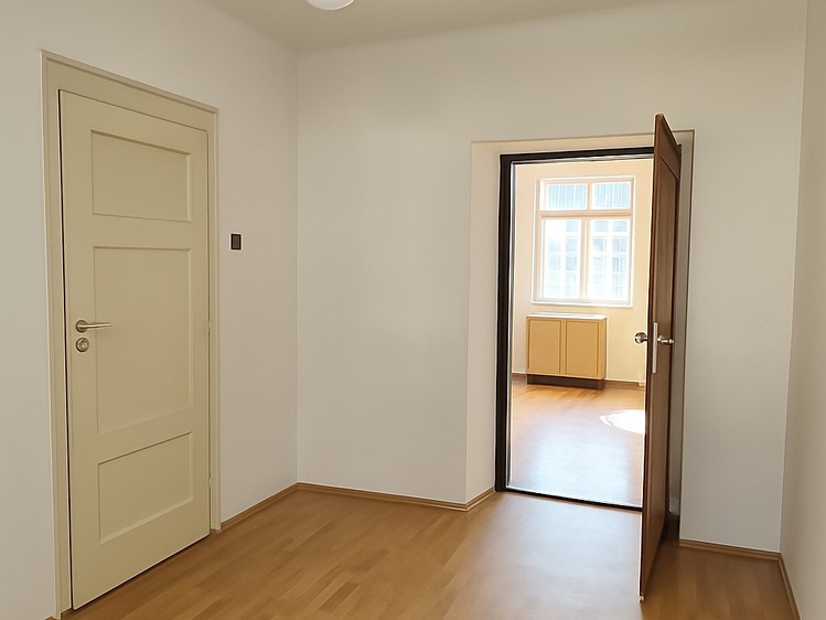 Prodej komerční nemovitosti 80 m² - foto 6