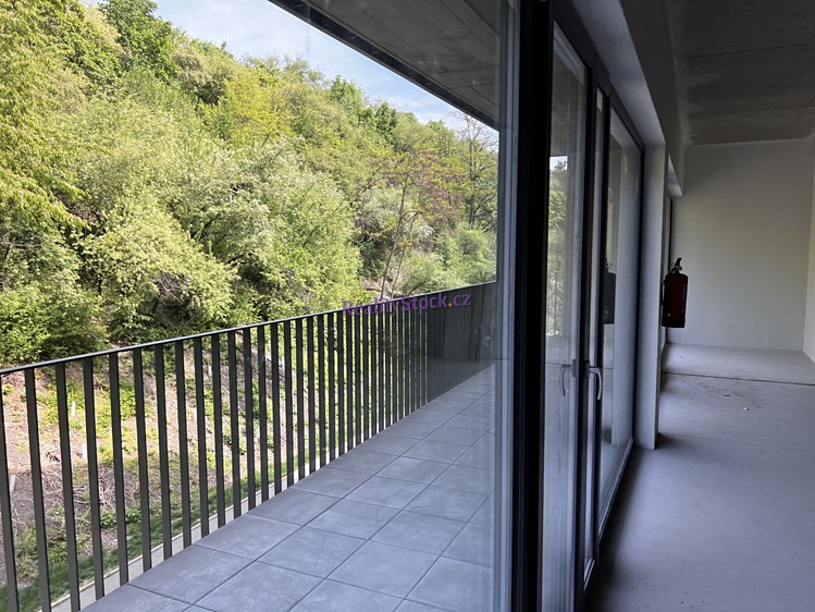 Prodej obchodního prostoru 216 m² - foto 4